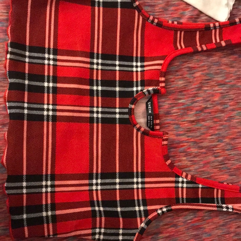 SHEIN Crop Top